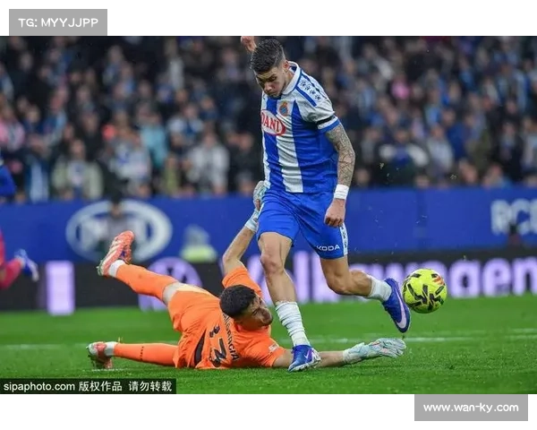 巴萨传控足球再现巅峰，埃尔切主场韧性值得尊重